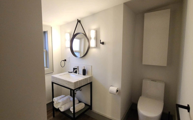 GLOBALSTAY. Paradise Marina Place