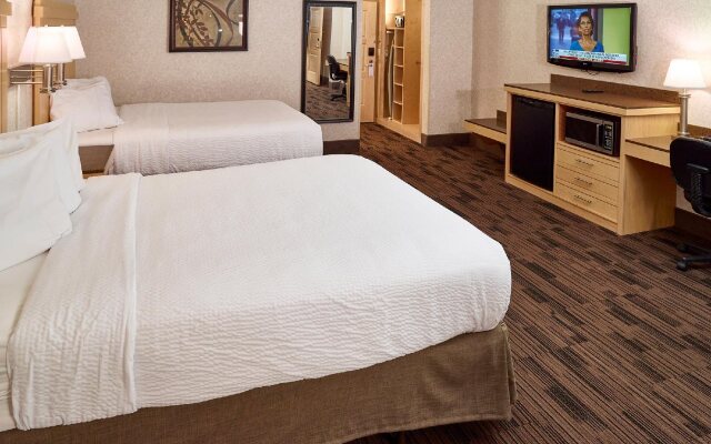 LivINN Suites Fridley