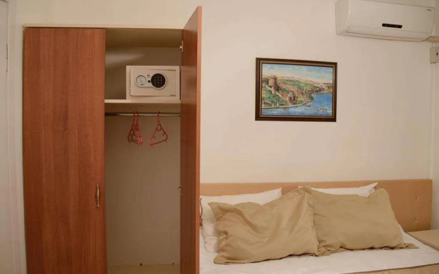 Nicoleport Hotel