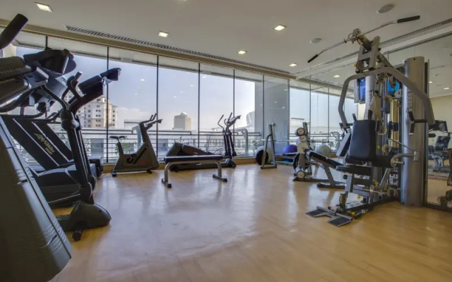 Golden Tulip Suites - Dubai - Hotel in ดูไบ - Photo 3