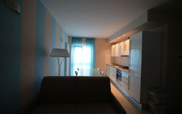 Apartment 30 Meters From the sea With 8 Beds With Full sea View