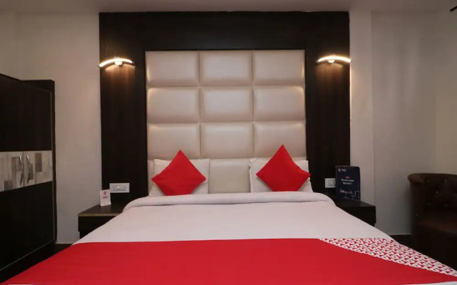 OYO 18631 Hotel King's