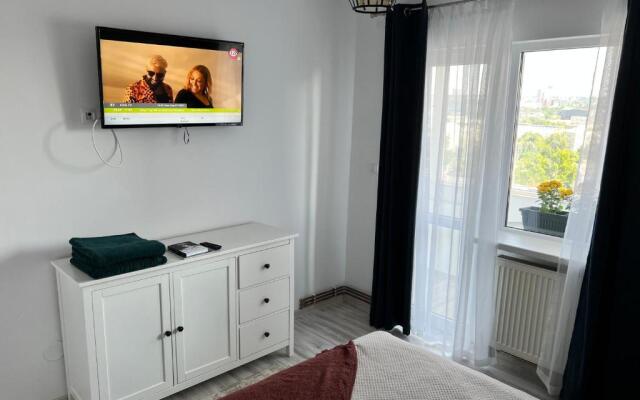 2 rooms apartment Airy & Bright PALAS Center