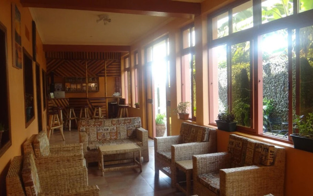 Viola Hotel