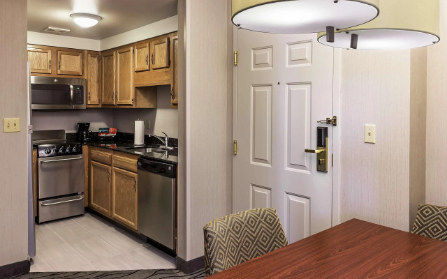 Homewood Suites by Hilton Buffalo Airport