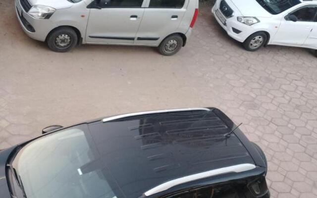 Hotel S G,Vadodara