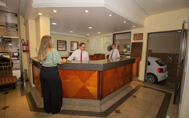 Trevi Hotel & Business
