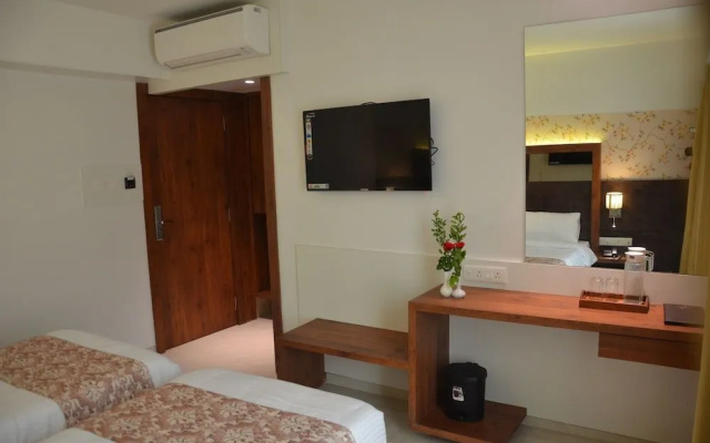 Hotel Srikrishna Paradise Airoli