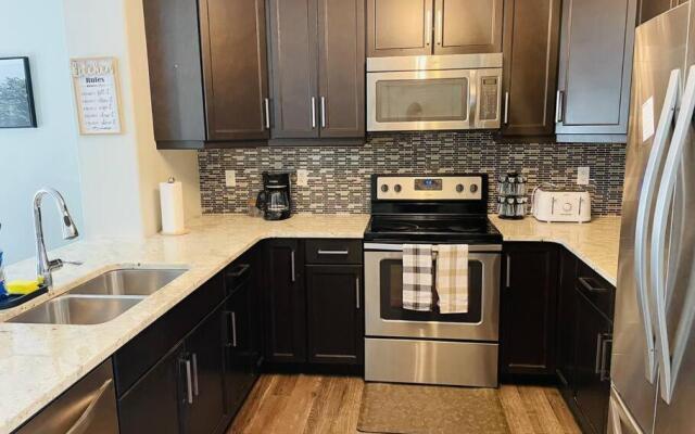 Charming 3BR Detached House in Stonebridge