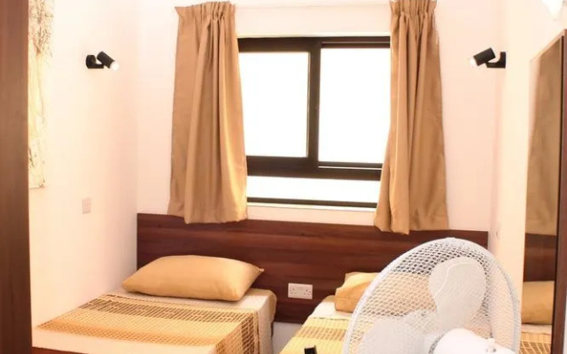 Blue Harbour – Seafront Self-Catering Holiday Penthouse – St Paul’s Bay