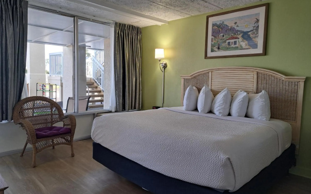 Days Inn & Suites by Wyndham Jekyll Island