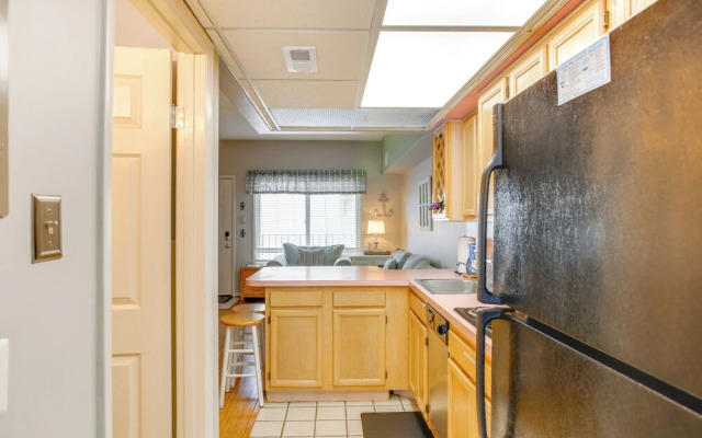 Quaint Wildwood Condo ~ Walk to Beach!