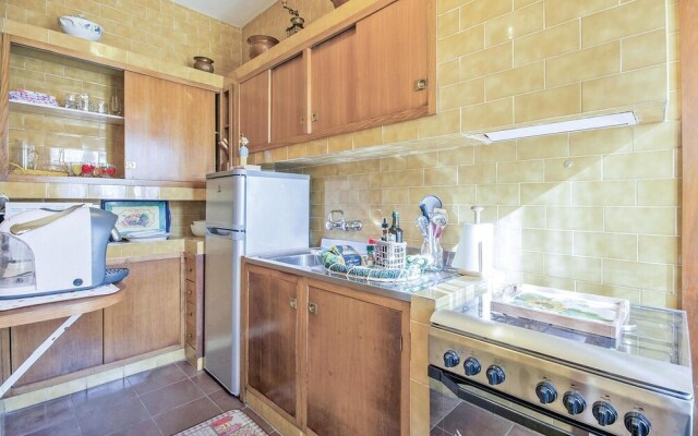 Nice Home in Lari With 3 Bedrooms and Wifi