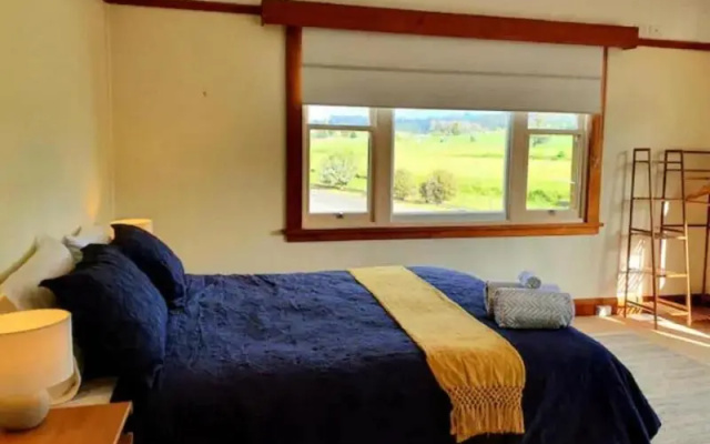Wandering Trout – Guest Rooms – Mole Creek
