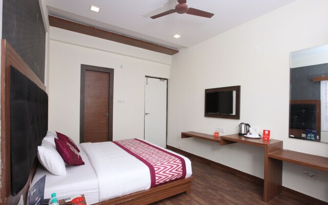 Hotel Star Holiday by OYO Rooms