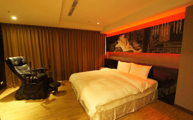 Colors Infinity Inn