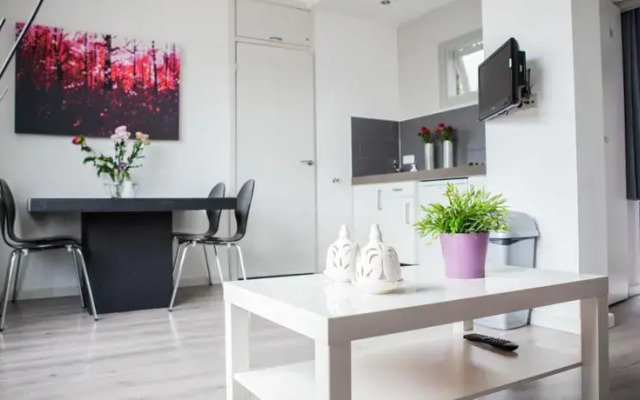 Van Dijk Apartments
