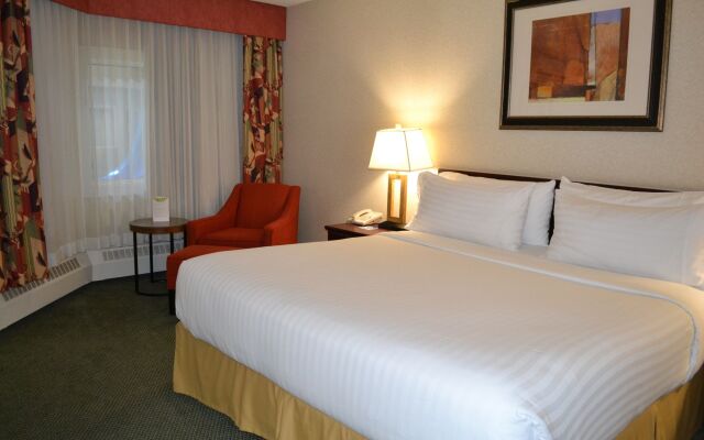 Holiday Inn Express Hotel & Suites Edson, an IHG Hotel