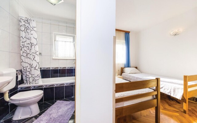 Nice Home in Maslenica With Wifi and 3 Bedrooms