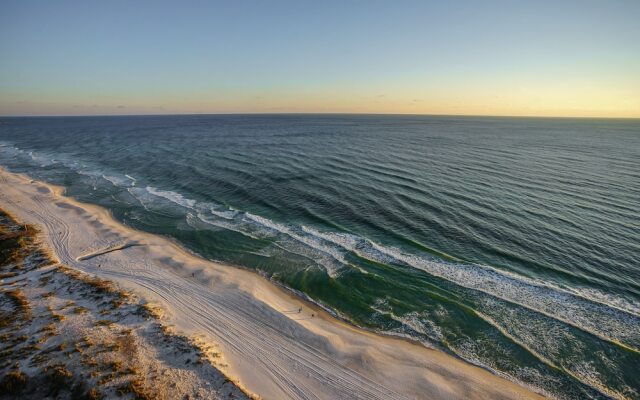 Emerald Beach 2328 -1495628