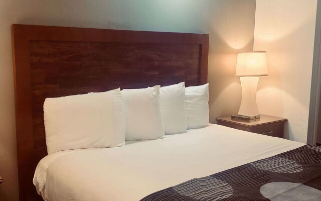 Oceanside Inn & Suites, a Days Inn by Wyndham