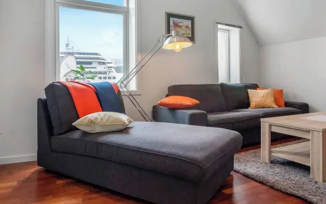 Penthouse by Brosundet, Free Parking Space