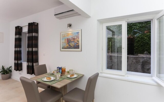 Apartments Ambience