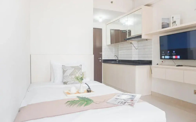 Good Living Studio Room Transpark Cibubur Apartment
