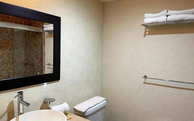 Hotel Victoria Poza Rica by Brahma