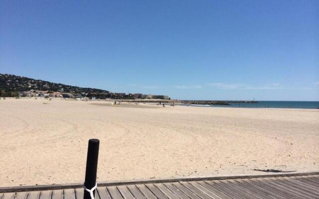 Appartement Sète, 2 pièces, 6 personnes - FR-1-338-342