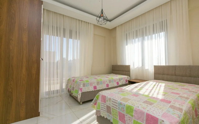 Paradise Town - Villa Colm