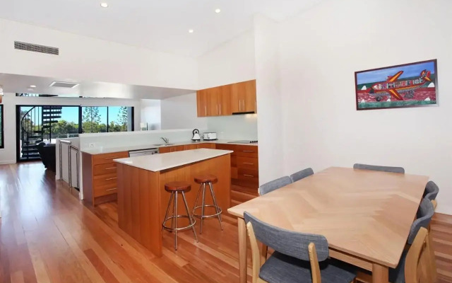 Unit 2 'The Drift', Mudjimba Beach