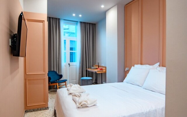 Belle Athenes - Luxury Rooms at Monastiraki Railway Station