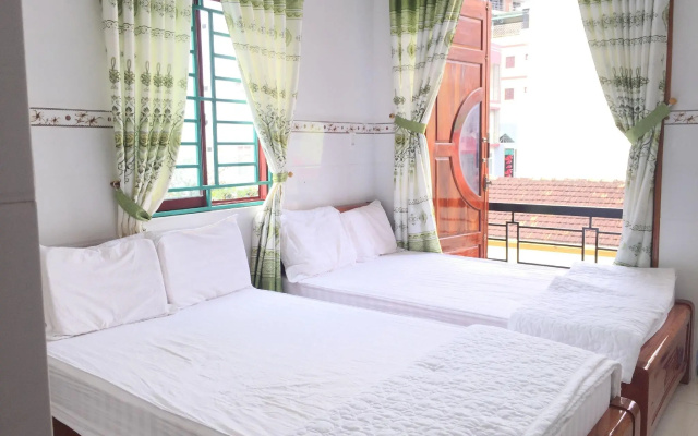 Sunrise Guesthouse – Guest Rooms – Quy Nhon