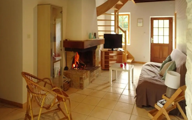 Semi-detached House, Brucheville
