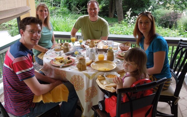 Hill House Bed and Breakfast
