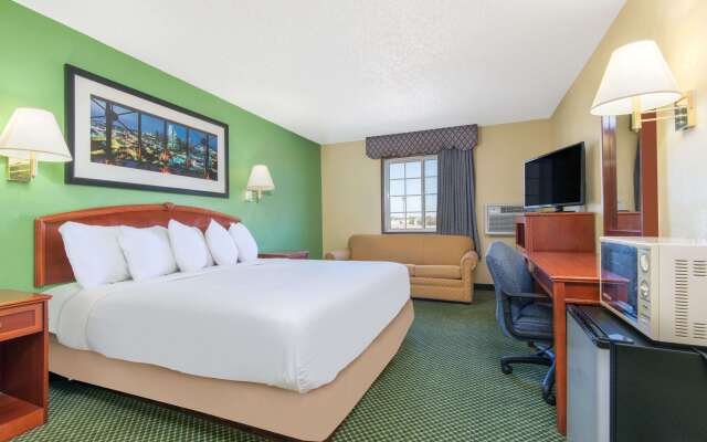Days Inn by Wyndham Great Bend