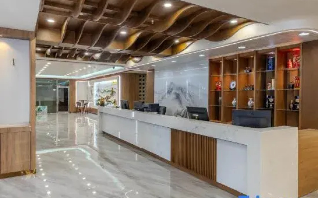 Yunshang Grassland Hotel