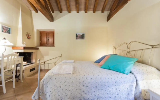 Casale in Teverina
