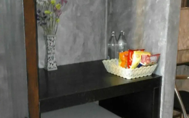 Come Moon Loft Hotel