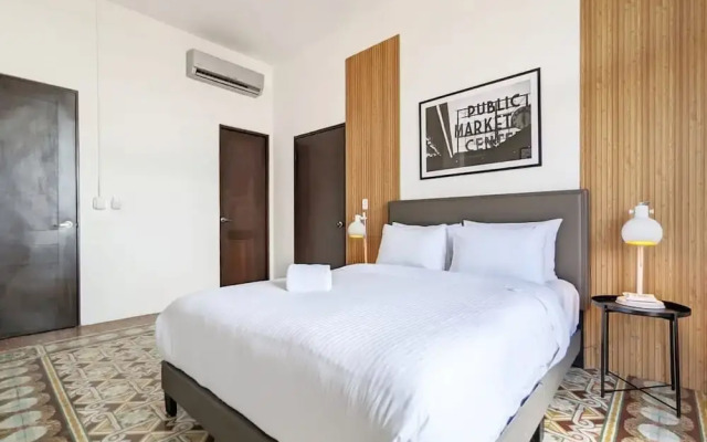 w Upscale 1BR in Casco Viejo