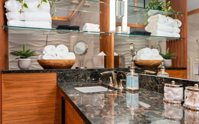 Exquisite 3BDR Penthouse in Downtown TC