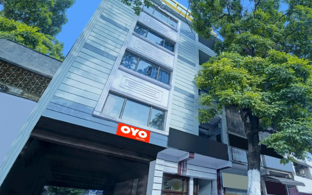 OYO Flagship 70015 Clouds Inn