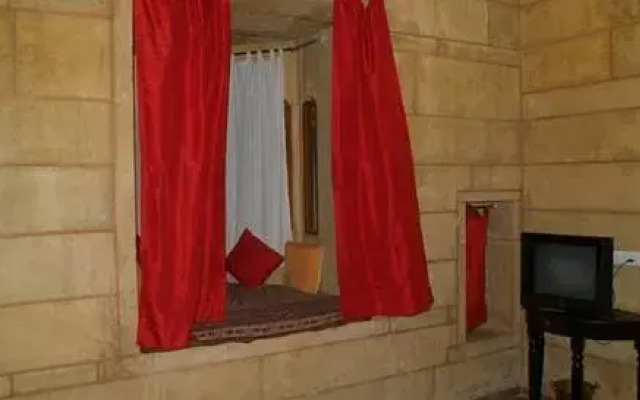 Vista Rooms at Patwa Haveli Road