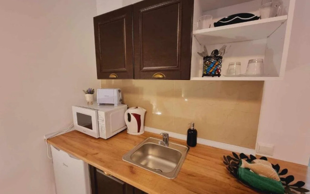 EFONLINE STUDIOS ON THE BEACH cm