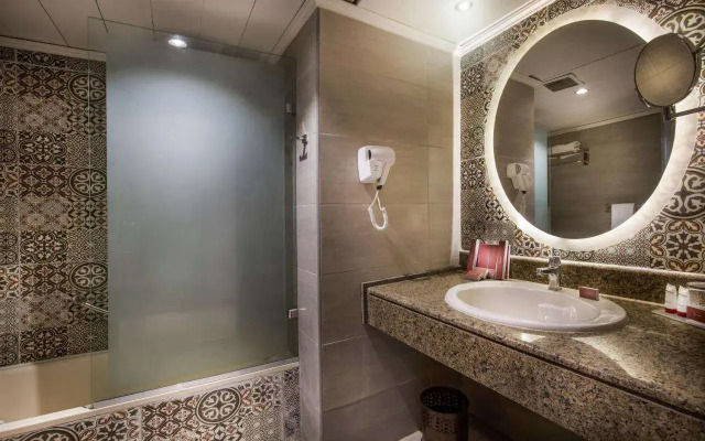 Pyramisa Suites Hotel Cairo