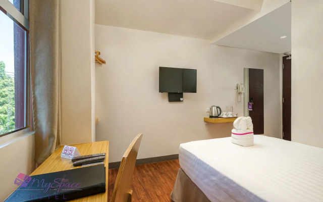 MySpace Hotel at BGC