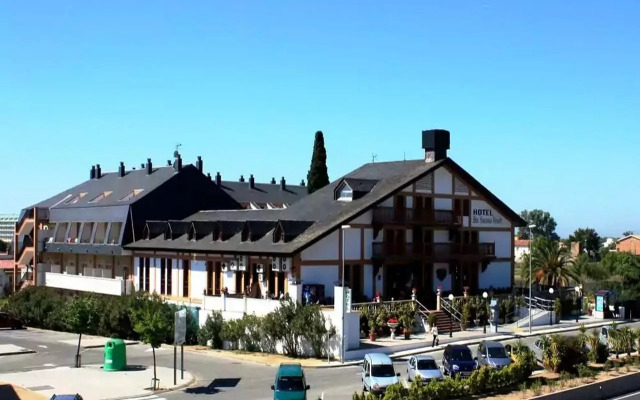 Santa Susanna Resort