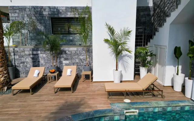Beach Walk Luxury Suites