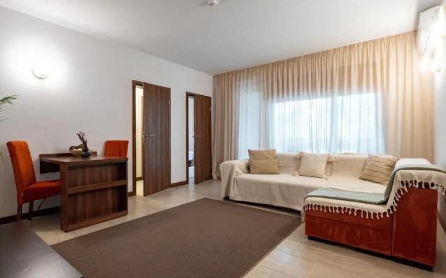 Epico Seafront & Garden Apartments